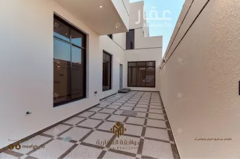 فيلا للبيع في شارع أحمد بن الحسن الأنصاري, حي المهدية, مدينة الرياض, منطقة الرياض صورة 2