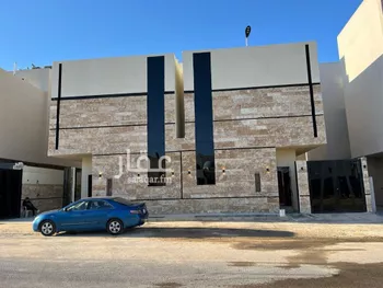 فيلا للبيع في شارع عبدالقادر بن عبدالوارث, حي المهدية, مدينة الرياض, منطقة الرياض صورة 2