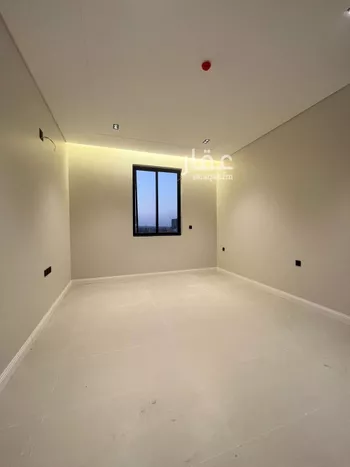 عمارة للبيع في شارع عمير بن سنان بن عرفطة, حي المهدية, مدينة الرياض, منطقة الرياض صورة 4
