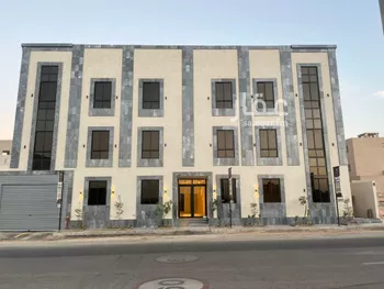 عمارة للبيع في شارع عمير بن سنان بن عرفطة, حي المهدية, مدينة الرياض, منطقة الرياض