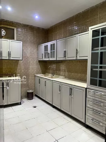 شقة للإيجار في شارع الشيخ ناصر بن سرحان بن منيخر, حي الحمراء, مدينة الرياض, منطقة الرياض صورة 2