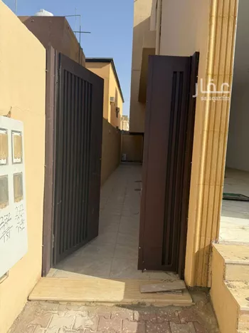 عمارة للبيع في شارع عمر بن الخطاب, حي المحمدية, مدينة ضريه, منطقة القصيم صورة 2