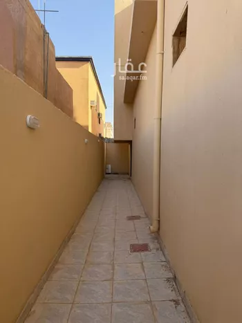 عمارة للبيع في شارع عمر بن الخطاب, حي المحمدية, مدينة ضريه, منطقة القصيم صورة 3