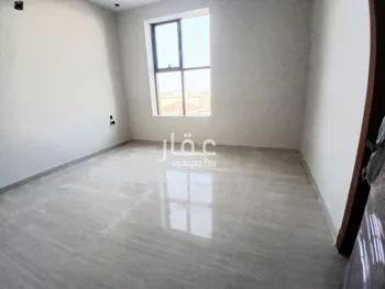 فيلا للبيع في شارع عمر بن أبي بكر, حي المهدية, مدينة الرياض, منطقة الرياض صورة 3