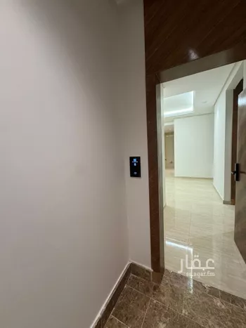 عمارة للبيع في شارع عمير بن سنان بن عرفطة, حي المهدية, مدينة الرياض, منطقة الرياض صورة 2