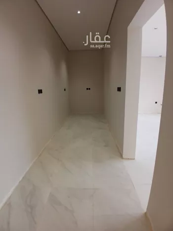 فيلا للبيع في شارع محمد بن عيسى العدني, حي المهدية, مدينة الرياض, منطقة الرياض صورة 5