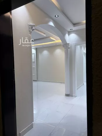 فيلا للبيع في شارع كلثوم بن أوفى, حي المهدية, مدينة الرياض, منطقة الرياض صورة 2