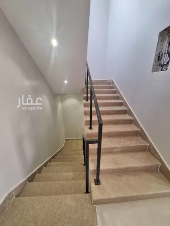 فيلا للبيع في شارع درنة, حي عكاظ, مدينة الرياض, منطقة الرياض صورة 5