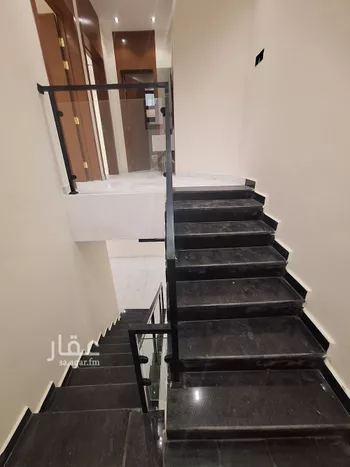 دور للبيع في شارع سديرة, حي عكاظ, مدينة الرياض, منطقة الرياض صورة 4