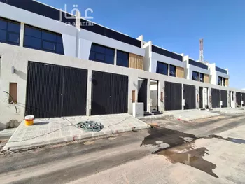 فيلا للبيع في شارع الكاظمة, حي الحزم, مدينة الرياض, منطقة الرياض
