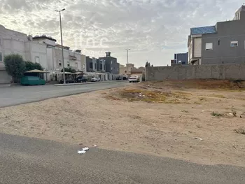 أرض للبيع في شارع الحسين بن هيثم ، حي قباء ، جدة ، جدة