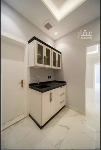 شقة للإيجار في شارع طريق الملك عبد الله, حي مغرزات, مدينة الرياض, منطقة الرياض صورة 3