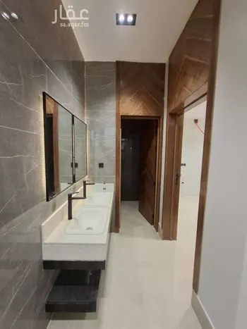 فيلا للبيع في شارع ابن المنذر, حي عكاظ, مدينة الرياض, منطقة الرياض صورة 4