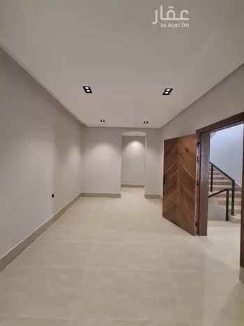 فيلا للبيع في شارع درنة, حي عكاظ, مدينة الرياض, منطقة الرياض صورة 2