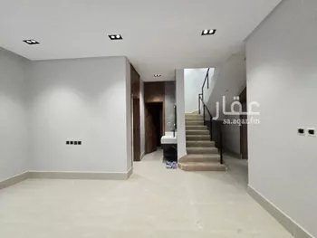 فيلا للبيع في شارع سليمان السحيمي, حي عكاظ, مدينة الرياض, منطقة الرياض صورة 3