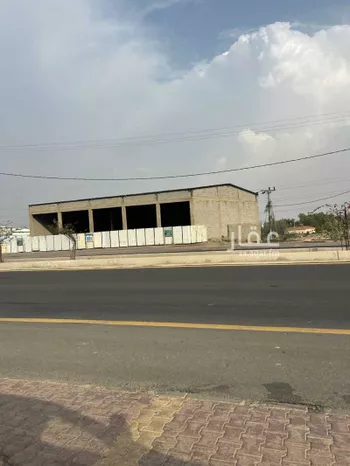 محل للإيجار في شارع طريق الملك عبدالله بن عبدالعزيز, حي النهضة, مدينة محائل, منطقة عسير
