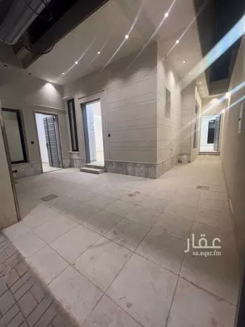 فيلا للبيع في شارع عبيدالله بن سهيل الأنصاري, حي العوالي, مدينة الرياض, منطقة الرياض صورة 3