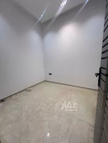 فيلا للبيع في شارع عبيدالله بن سهيل الأنصاري, حي العوالي, مدينة الرياض, منطقة الرياض صورة 4