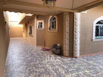 فيلا للبيع في شارع الأمن, حي أحد, مدينة الرياض, منطقة الرياض صورة 2