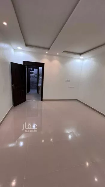 شقة للبيع في شارع أحمد بن محمد القطيعي, حي عكاظ, مدينة الرياض, منطقة الرياض صورة 3