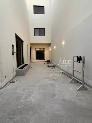 فيلا للبيع في شارع إبراهيم بن علي بن علوي, حي المهدية, مدينة الرياض, منطقة الرياض صورة 3
