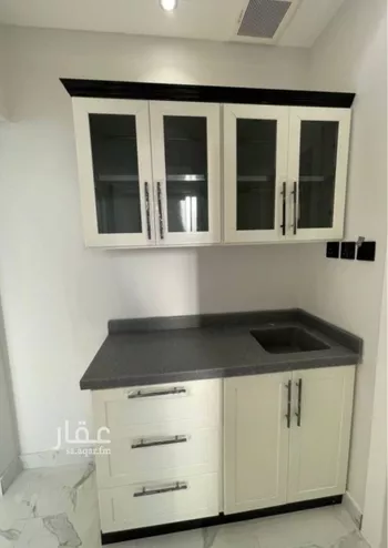 شقة للإيجار في شارع الاميرة سارة بنت احمد السديري, حي الضباط, مدينة الرياض, منطقة الرياض صورة 3