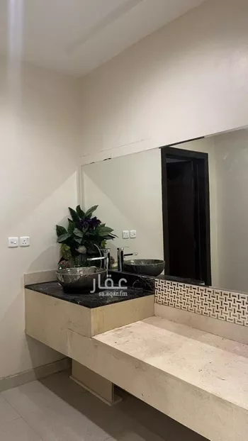 فيلا للبيع في شارع المنارة, حي ظهرة لبن, مدينة الرياض, منطقة الرياض صورة 3