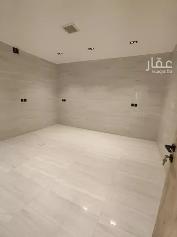 دور للبيع في شارع عبدالله الأنصاري, حي الخليج, مدينة الرياض, منطقة الرياض صورة 4