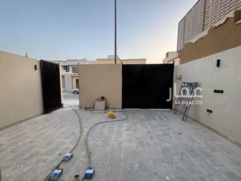 دور للبيع في شارع الغريسة, حي إشبيلية, مدينة الرياض, منطقة الرياض صورة 5