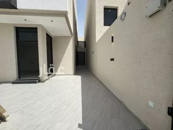 فيلا للبيع في شارع عبدالله الدملوجي, حي الملك فيصل, مدينة الرياض, منطقة الرياض صورة 4
