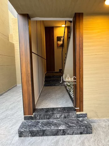 دور للبيع في شارع رقم 374, حي المونسية, مدينة الرياض, منطقة الرياض صورة 2