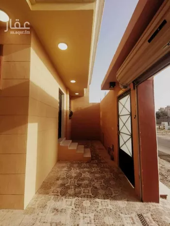 عمارة للإيجار في شارع المبادي, حي العزيزية الثاني, مدينة الاحساء, المنطقة الشرقية صورة 2