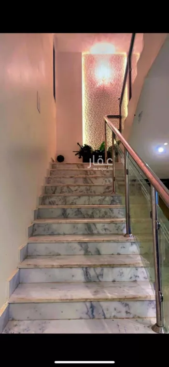 فيلا للبيع في شارع علي بن نصر الحلي, حي عكاظ, مدينة الرياض, منطقة الرياض صورة 5