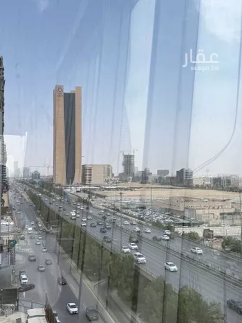 مكتب تجاري للإيجار في شارع الملك فهد الفرعي, حي المحمدية, مدينة الرياض, منطقة الرياض صورة 4