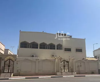 فيلا للبيع في شارع الامير نواف بن عبدالعزيز, حي الخالدية, مدينة الاحساء, المنطقة الشرقية صورة 2