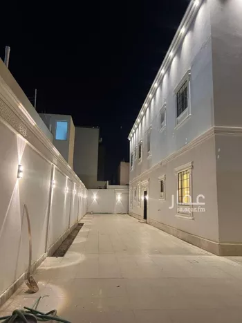 فيلا للبيع في شارع خديجة بنت خويلد, حي العريجاء الغربي, مدينة الرياض, منطقة الرياض صورة 2