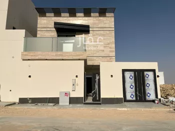 فيلا للبيع في شارع إبراهيم بن محمد الزمزمي, حي المهدية, مدينة الرياض, منطقة الرياض صورة 2