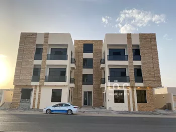 عمارة للبيع في صورة 3