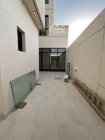 فيلا للبيع في شارع قطب الدين بن السلطان, حي المهدية, مدينة الرياض, منطقة الرياض صورة 5