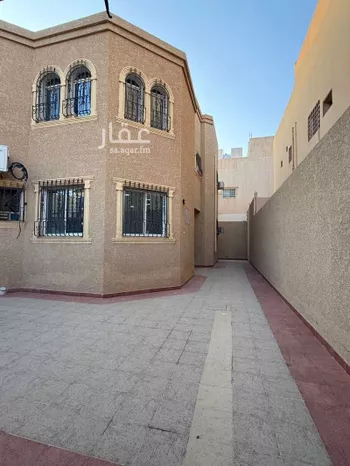 فيلا للبيع في شارع احمد بن سعيد الاندلسي, حي النهضة, مدينة بريده, منطقة القصيم صورة 2