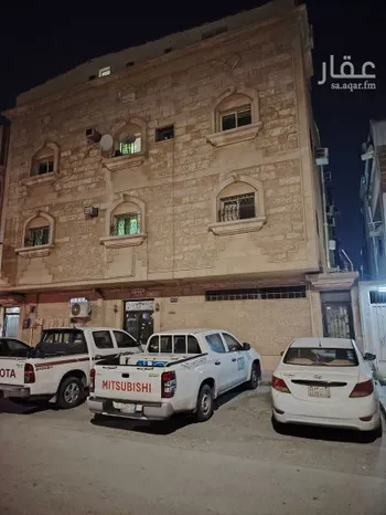 عمارة للبيع في شارع ابها, حي الثقبة, مدينة الخبر, المنطقة الشرقية صورة 2