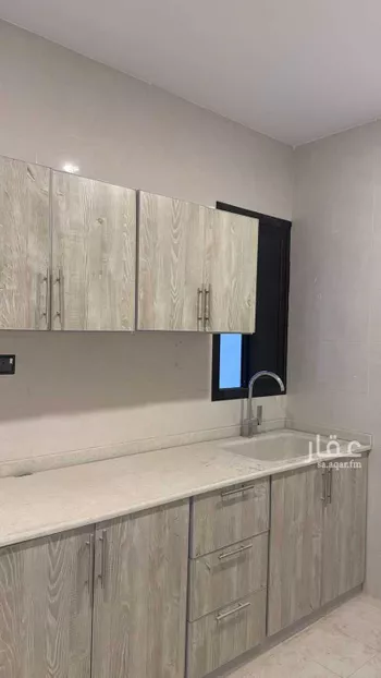 عمارة للبيع في شارع بريدة, حي الثقبة, مدينة الخبر, المنطقة الشرقية صورة 2
