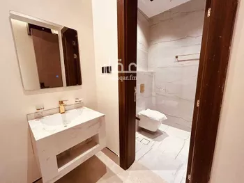 شقة للإيجار في شارع عمير بن سنان بن عرفطة, حي المهدية, مدينة الرياض, منطقة الرياض صورة 3