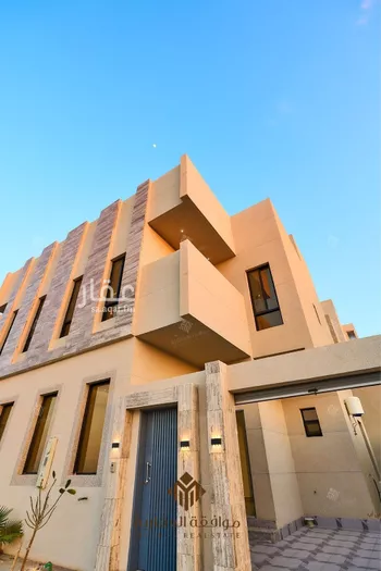 فيلا للبيع في شارع قطب الدين بن السلطان, حي المهدية, مدينة الرياض, منطقة الرياض صورة 4