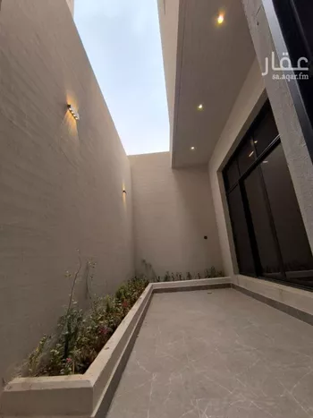 فيلا للبيع في شارع الحنفا, حي اليرموك, مدينة الرياض, منطقة الرياض صورة 3