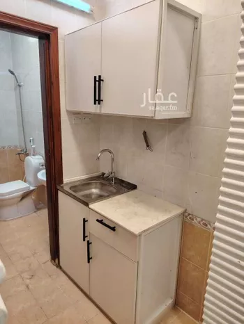 شقة للإيجار في شارع معمر بن الحارث بن قيس, حي العريض, مدينة المدينه المنوره, منطقة المدينة المنورة صورة 5