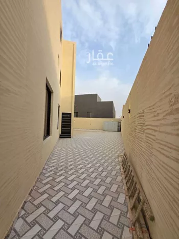 دور للبيع في شارع  مسلم, حي بدر, مدينة الرياض, منطقة الرياض صورة 3