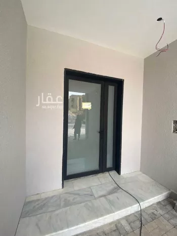 عمارة للبيع في شارع الامام عبدالله بن ثنيان ال سعود, حي الضباط, مدينة الرياض, منطقة الرياض صورة 3