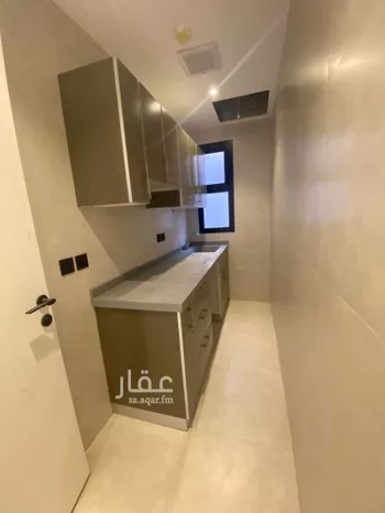 عمارة للبيع في شارع الامام عبدالله بن ثنيان ال سعود, حي الضباط, مدينة الرياض, منطقة الرياض صورة 5
