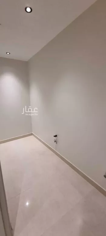 شقة للبيع في شارع المحلاني, حي عكاظ, مدينة الرياض, منطقة الرياض صورة 4